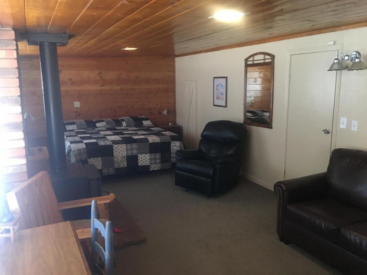 Rainbows End Fishing Resort Pinetop-Lakeside Exteriör bild
