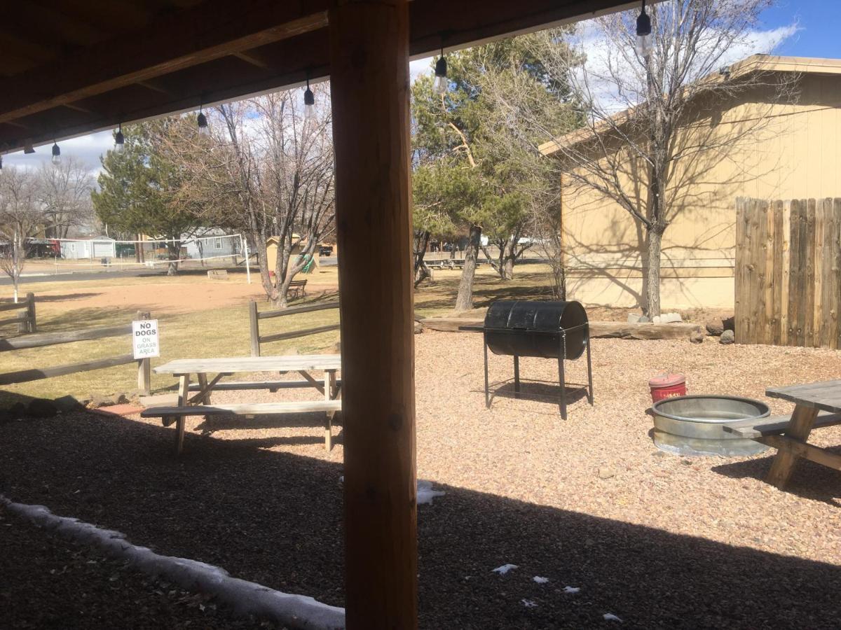 Rainbows End Fishing Resort Pinetop-Lakeside Exteriör bild