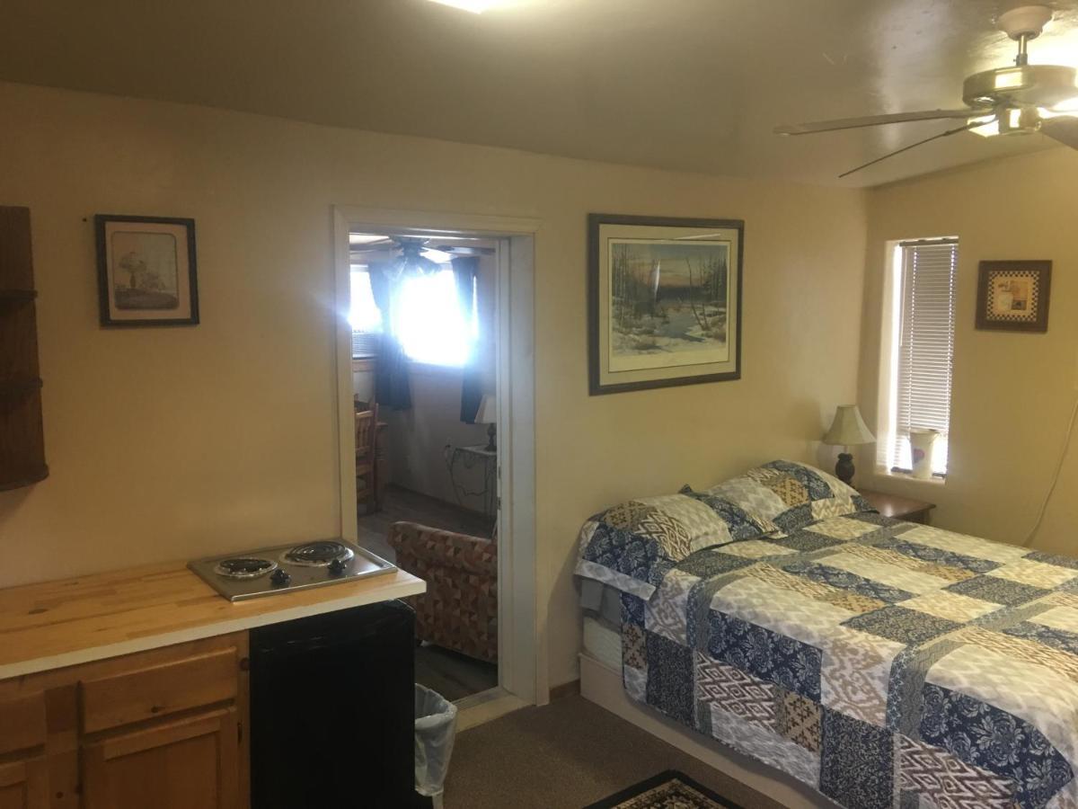 Rainbows End Fishing Resort Pinetop-Lakeside Exteriör bild